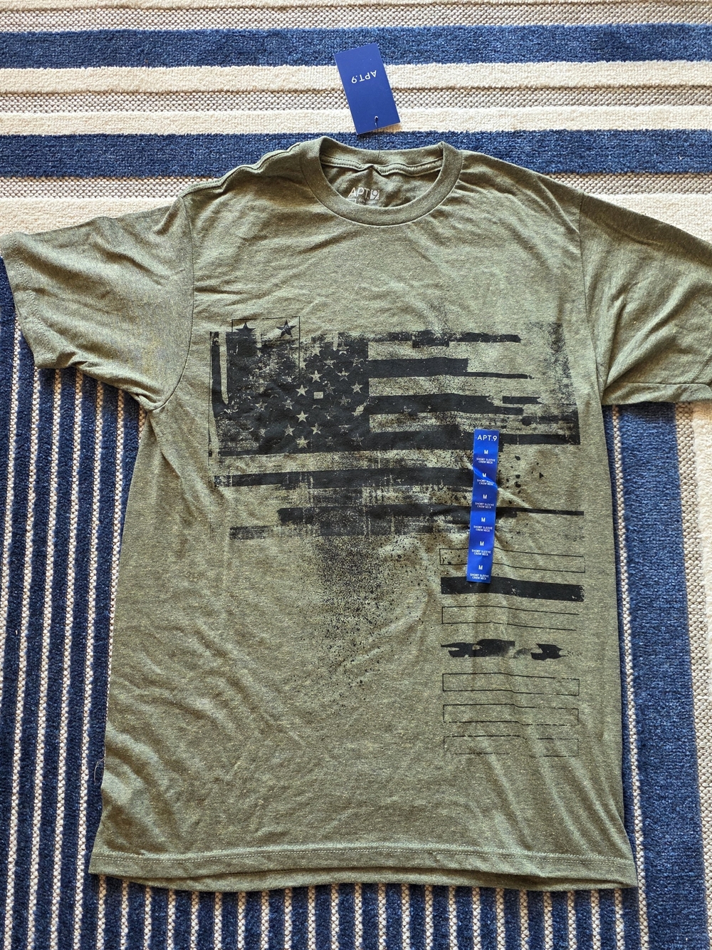 Apt. 9 Olive Green Graphic Crewneck T-Shirt